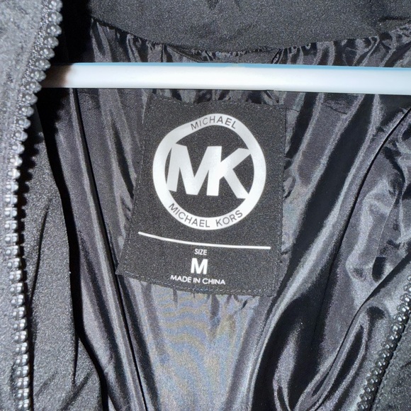 Michael Kors NWOT Black Puffer Coat with Fur Trim - Picture 5 of 8
